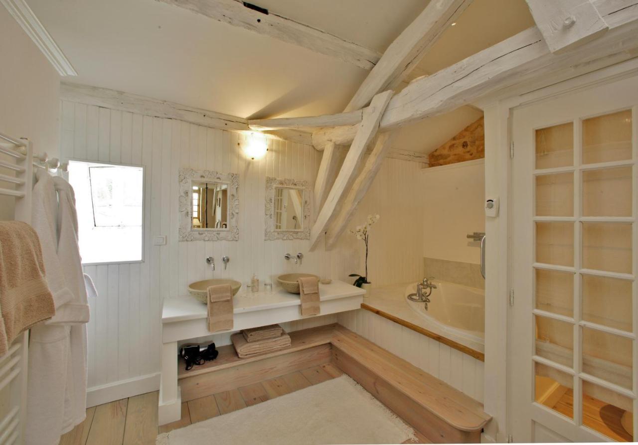 Le Prieure Du Chateau De Biron Biron  Zewnętrze zdjęcie