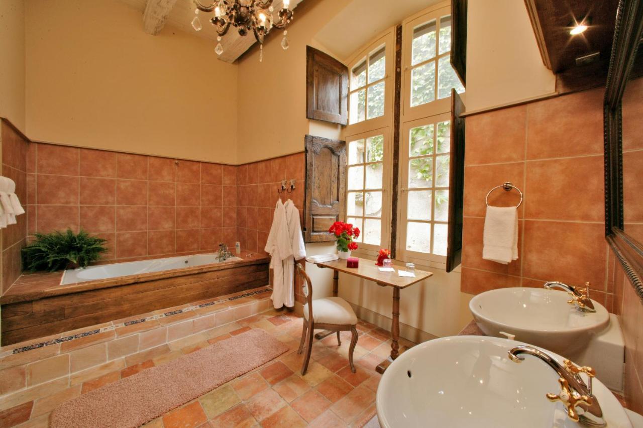 Le Prieure Du Chateau De Biron Biron  Zewnętrze zdjęcie