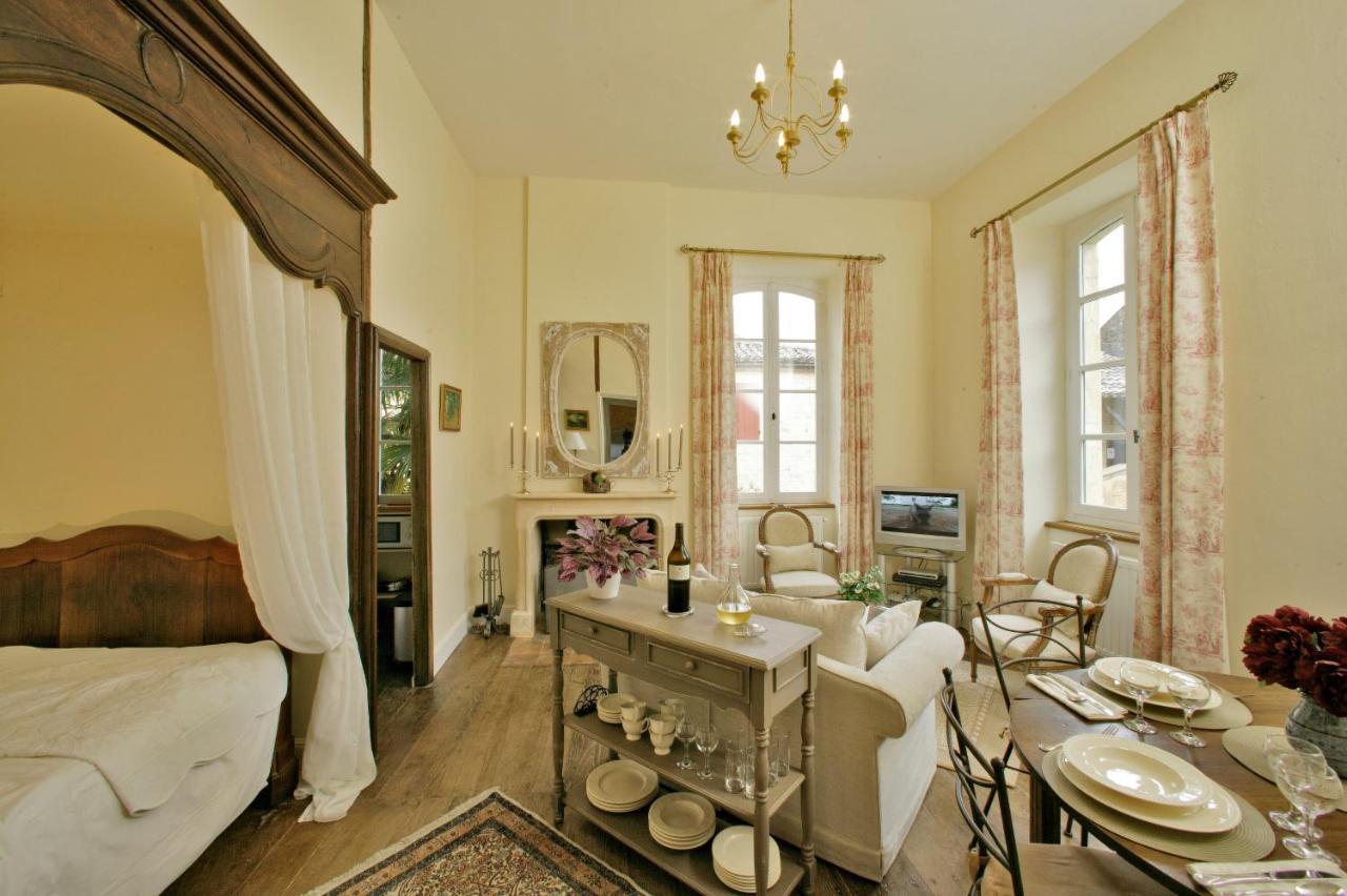 Le Prieure Du Chateau De Biron Biron  Zewnętrze zdjęcie