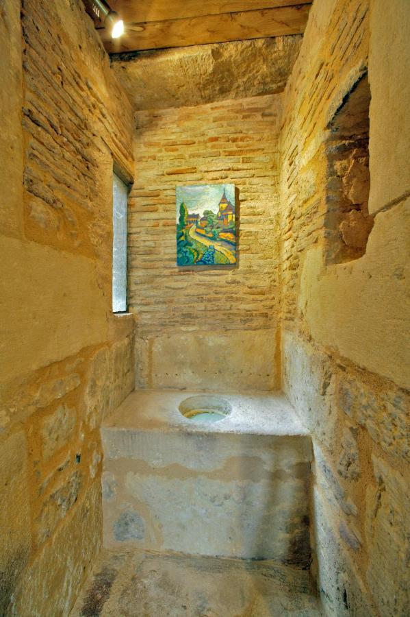Le Prieure Du Chateau De Biron Biron  Zewnętrze zdjęcie